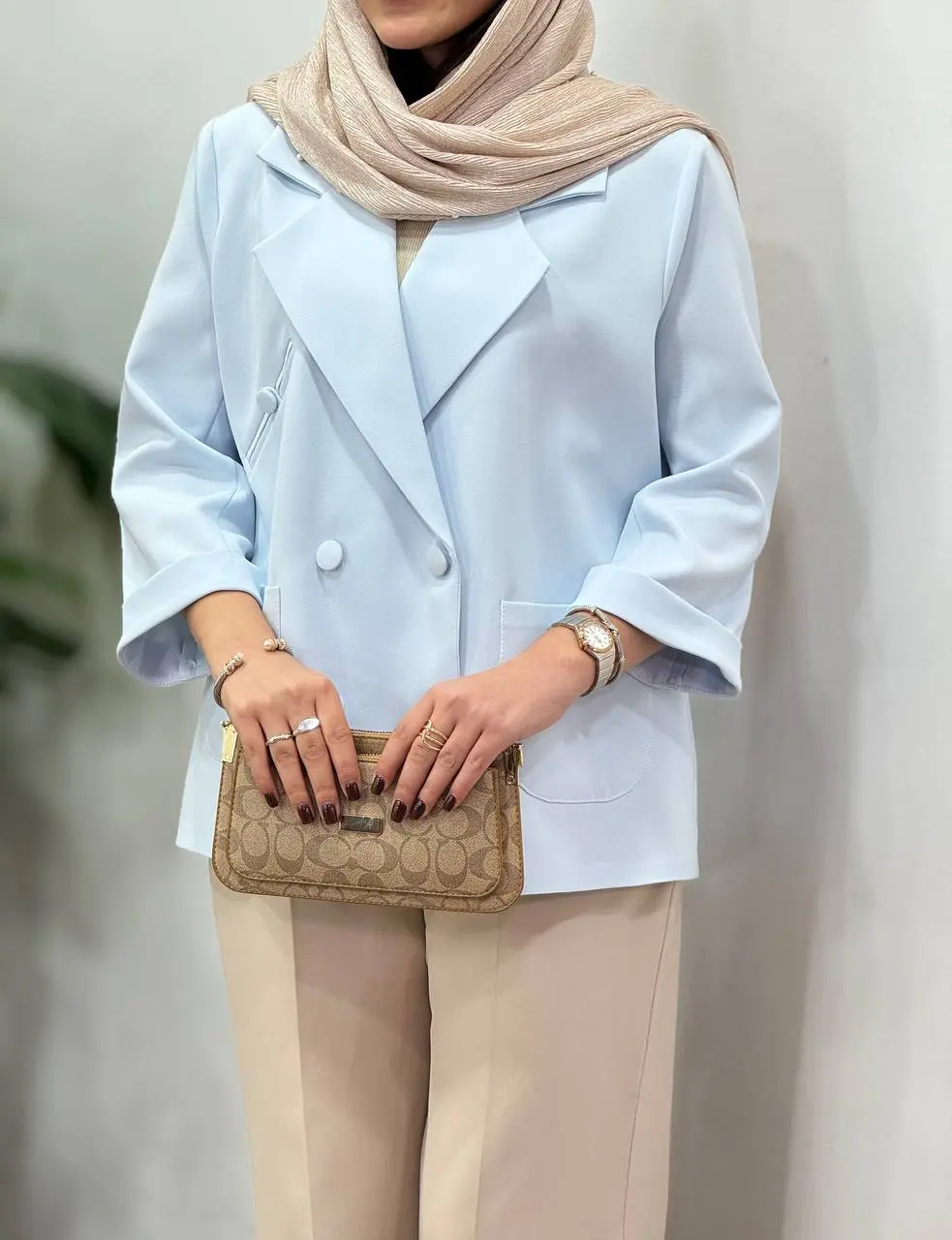 مانتو کتی آیسو مایا